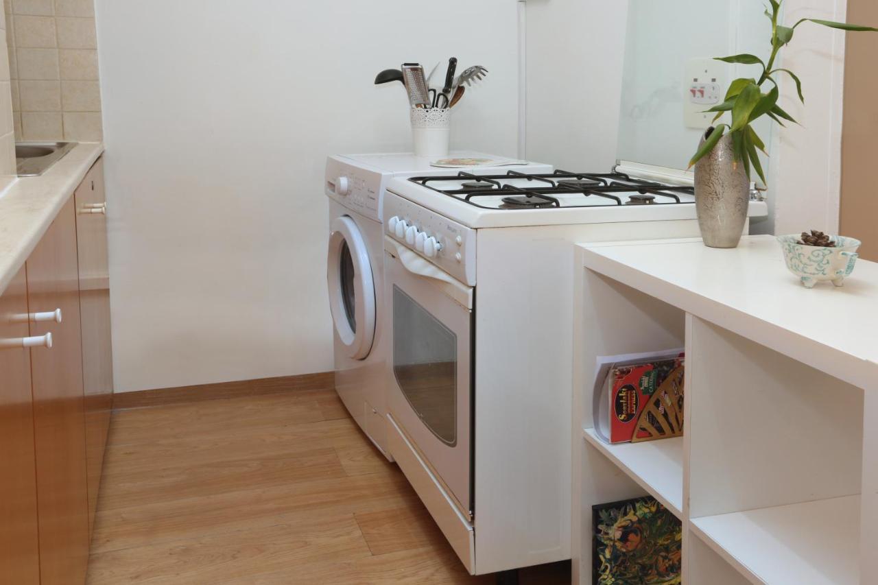 Cozy Holiday Apartment In Larnaca Near Foinikoudes Exterior photo